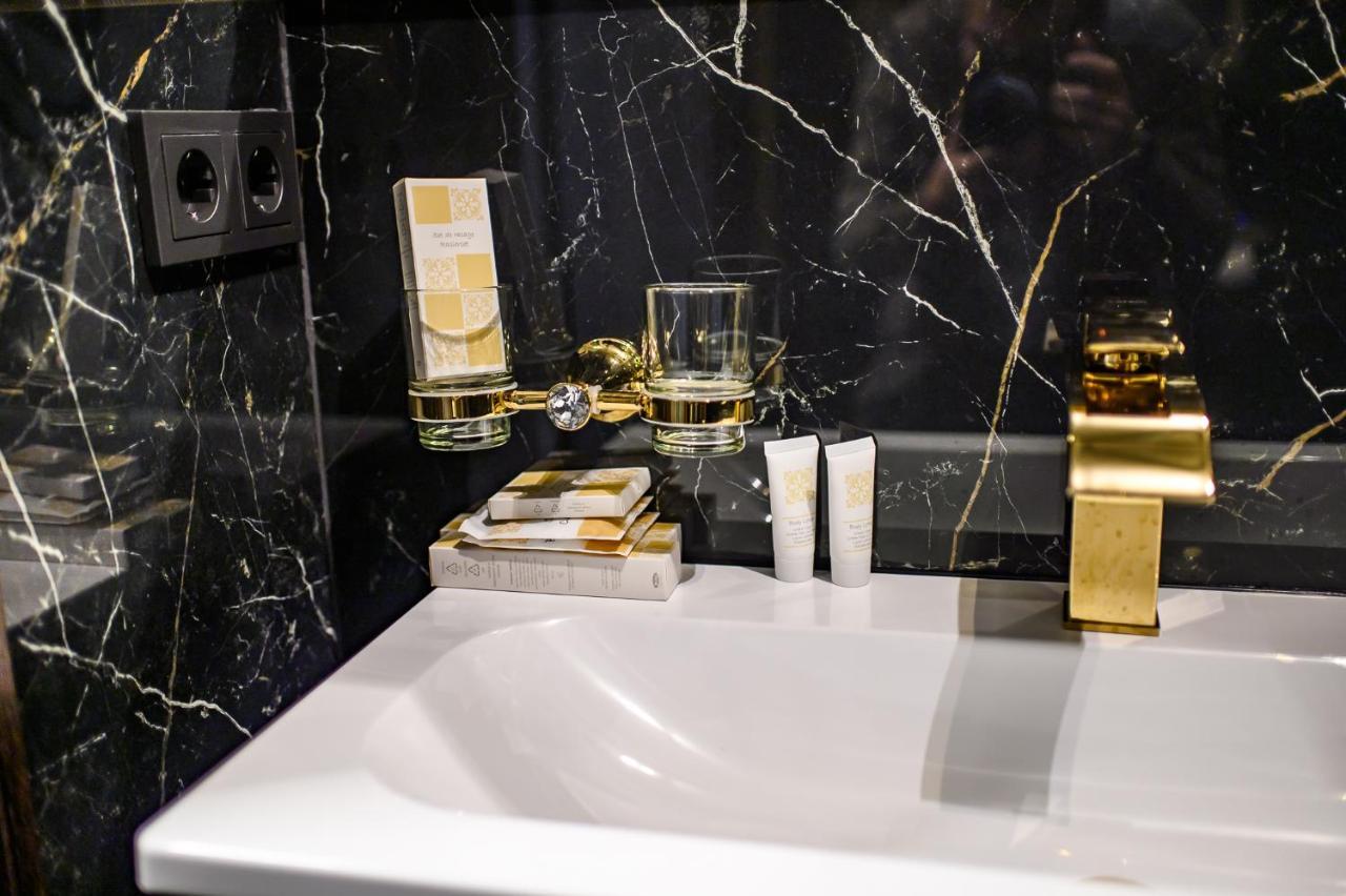 Diamond Sveciu Namai Aparthotel Kaunas Bagian luar foto