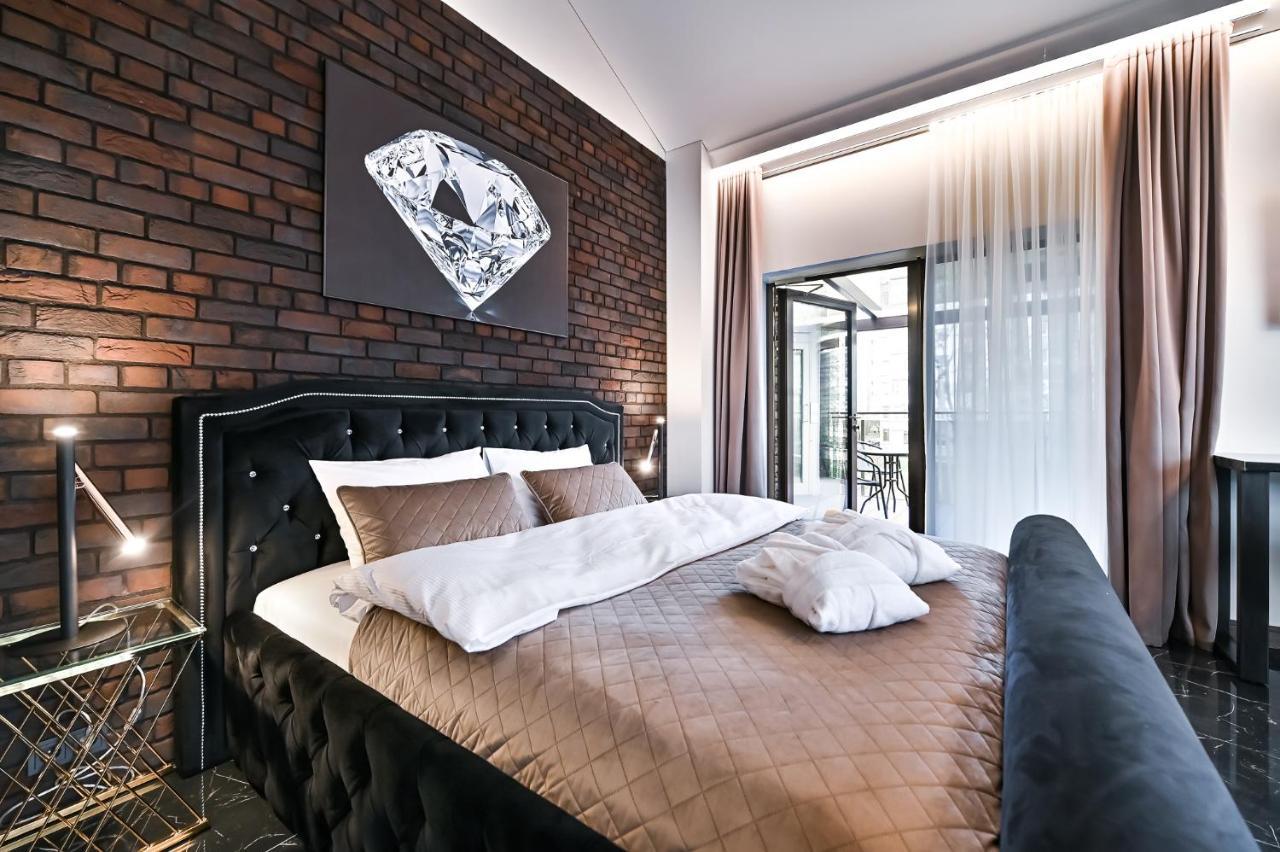 Diamond Sveciu Namai Aparthotel Kaunas Bagian luar foto
