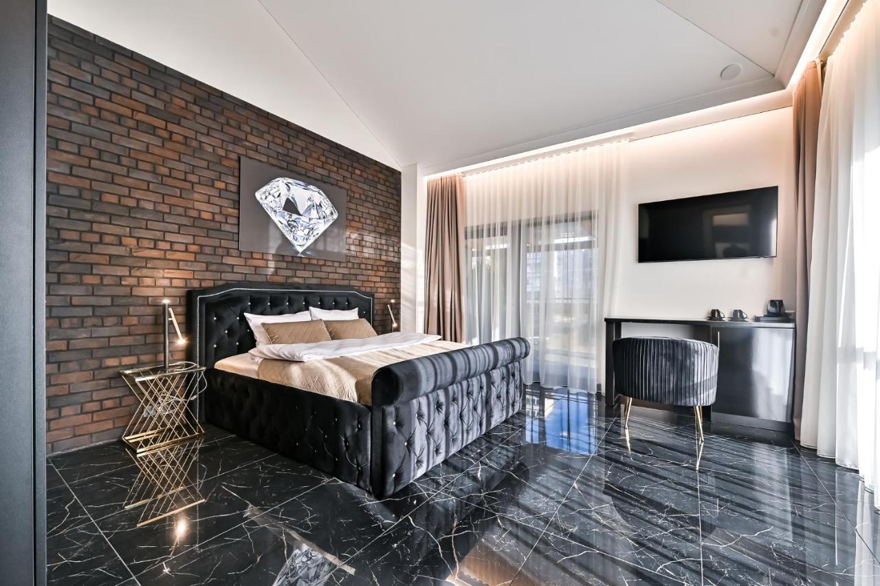 Diamond Sveciu Namai Aparthotel Kaunas Bagian luar foto