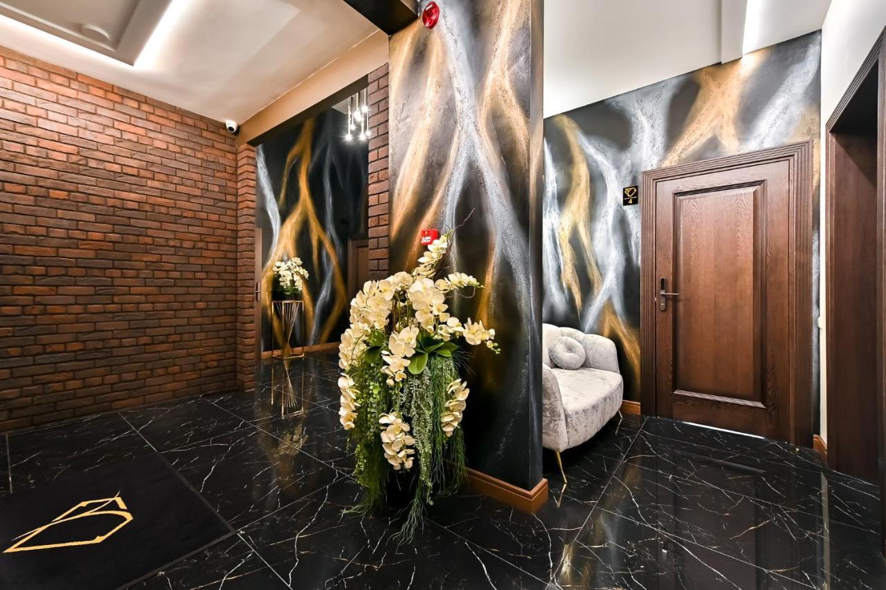 Diamond Sveciu Namai Aparthotel Kaunas Bagian luar foto